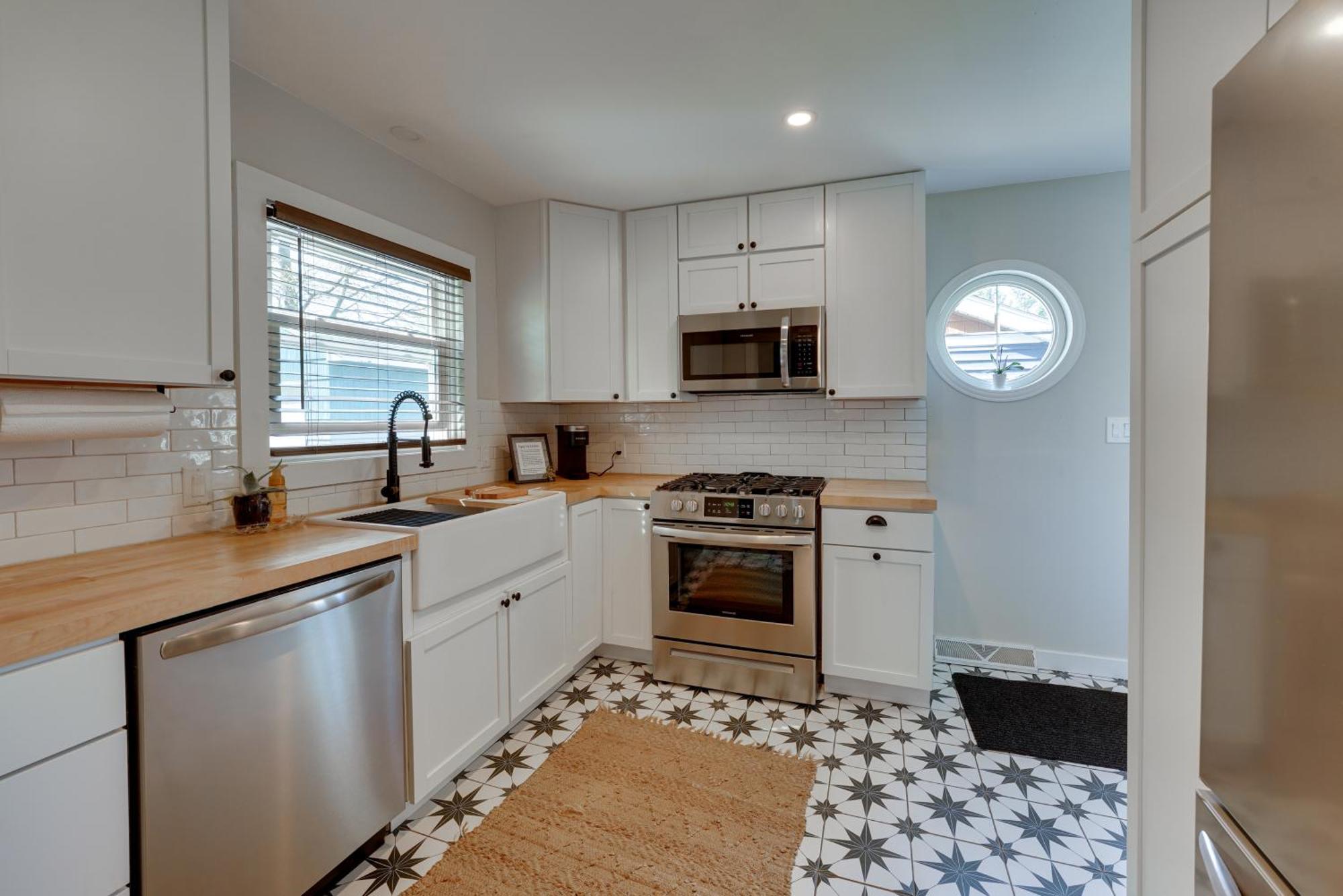Walk To Beach Lake Michigan Getaway! Muskegon Bagian luar foto